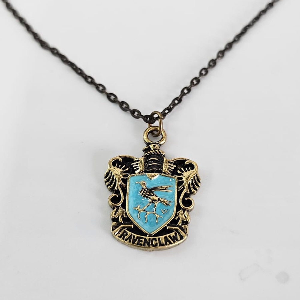 2/15$Ravenclaw Crest Pendant Necklace - Gold and Blue 2/15$